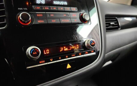 Mitsubishi Outlander III рестайлинг 3, 2021 год, 2 520 000 рублей, 15 фотография