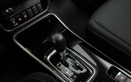 Mitsubishi Outlander III рестайлинг 3, 2021 год, 2 520 000 рублей, 17 фотография