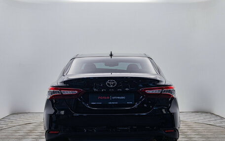 Toyota Camry, 2021 год, 3 145 000 рублей, 4 фотография