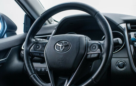 Toyota Camry, 2021 год, 3 145 000 рублей, 15 фотография