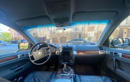 Volkswagen Touareg III, 2006 год, 700 000 рублей, 11 фотография