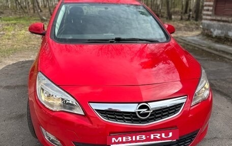 Opel Astra J, 2011 год, 1 150 000 рублей, 3 фотография