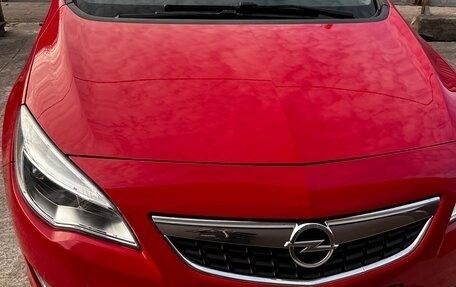 Opel Astra J, 2011 год, 1 150 000 рублей, 18 фотография