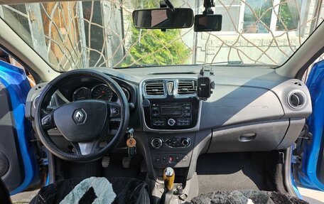 Renault Sandero II рестайлинг, 2016 год, 400 000 рублей, 7 фотография