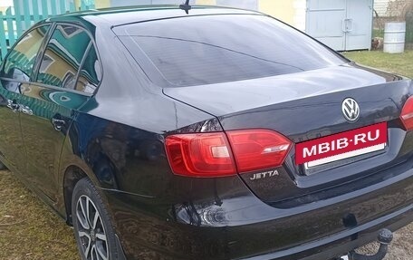 Volkswagen Jetta VI, 2012 год, 680 000 рублей, 3 фотография