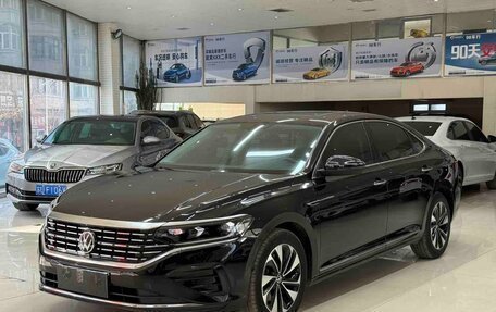 Volkswagen Passat B8 рестайлинг, 2021 год, 1 804 000 рублей, 2 фотография