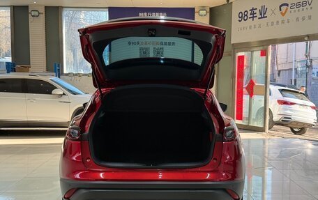 Mazda CX-4, 2023 год, 2 175 000 рублей, 20 фотография