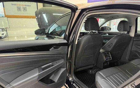 Volkswagen Passat B8 рестайлинг, 2021 год, 1 804 000 рублей, 10 фотография