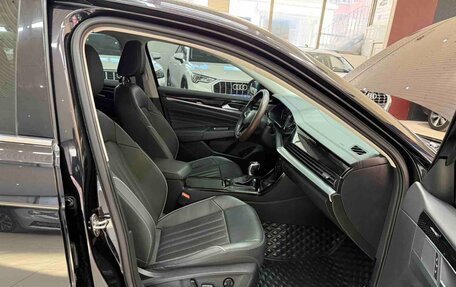 Volkswagen Passat B8 рестайлинг, 2021 год, 1 804 000 рублей, 12 фотография