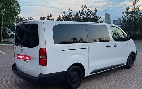 Opel Vivaro, 2022 год, 3 500 000 рублей, 5 фотография