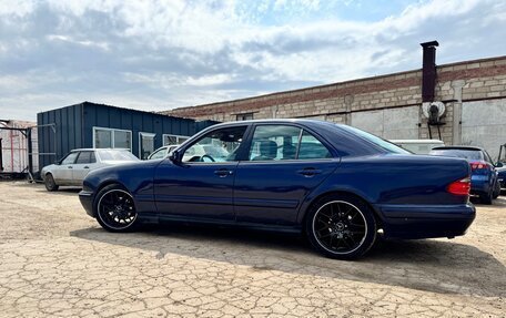 Mercedes-Benz E-Класс, 1999 год, 525 000 рублей, 1 фотография