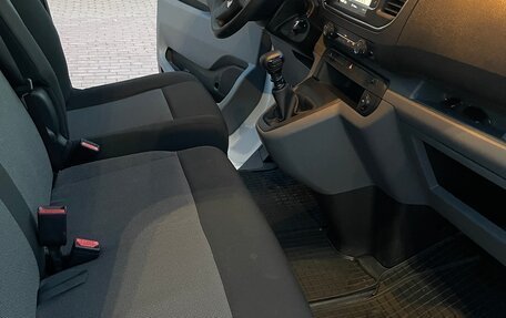 Opel Vivaro, 2022 год, 3 500 000 рублей, 13 фотография