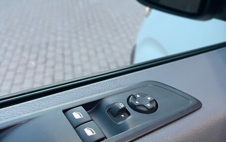 Opel Vivaro, 2022 год, 3 500 000 рублей, 16 фотография
