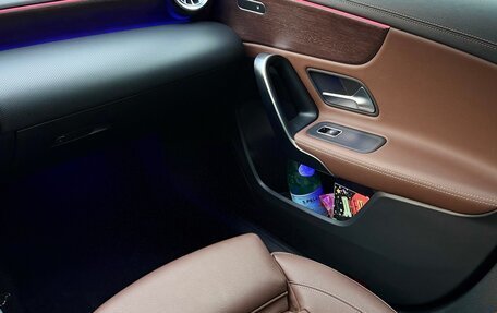 Mercedes-Benz A-Класс, 2018 год, 2 750 000 рублей, 8 фотография