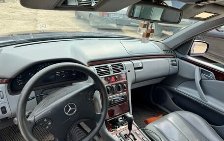 Mercedes-Benz E-Класс, 1999 год, 525 000 рублей, 8 фотография