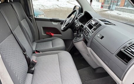 Volkswagen Caravelle T5, 2013 год, 3 400 000 рублей, 16 фотография