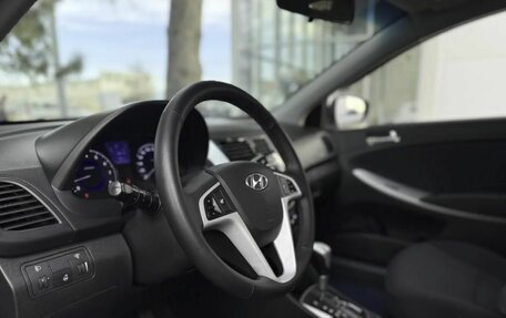 Hyundai Solaris II рестайлинг, 2013 год, 940 000 рублей, 13 фотография