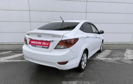 Hyundai Solaris II рестайлинг, 2013 год, 940 000 рублей, 8 фотография