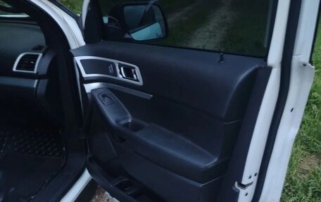 Ford Explorer VI, 2014 год, 1 300 000 рублей, 9 фотография