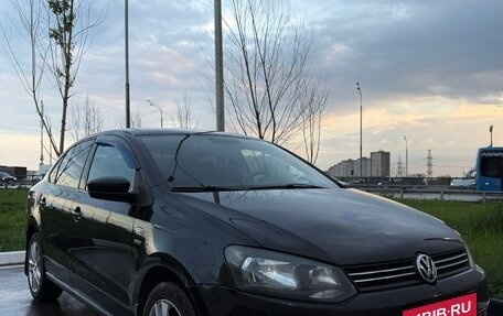 Volkswagen Polo VI (EU Market), 2013 год, 700 000 рублей, 1 фотография