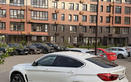 BMW X6, 2015 год, 3 000 000 рублей, 13 фотография