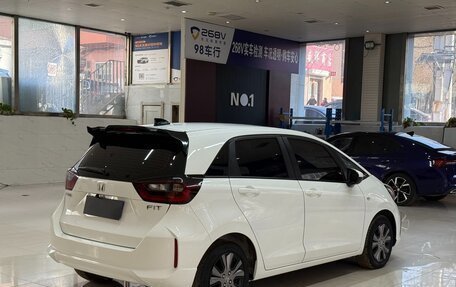 Honda Fit, 2022 год, 1 215 000 рублей, 6 фотография