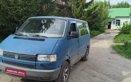 Volkswagen Caravelle T4, 2003 год, 200 000 рублей, 1 фотография