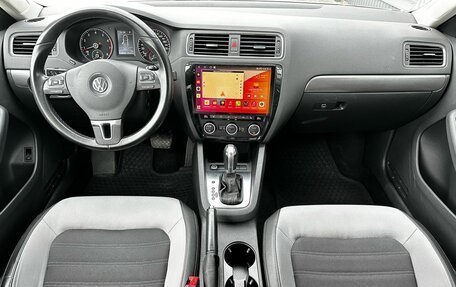 Volkswagen Jetta VI, 2013 год, 1 050 000 рублей, 17 фотография
