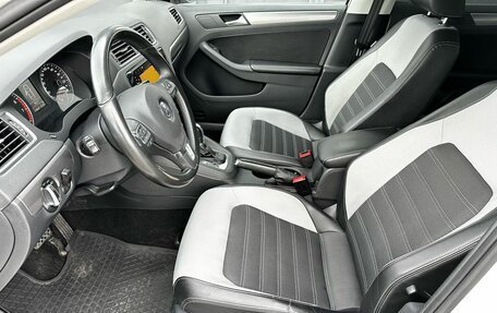 Volkswagen Jetta VI, 2013 год, 1 050 000 рублей, 11 фотография