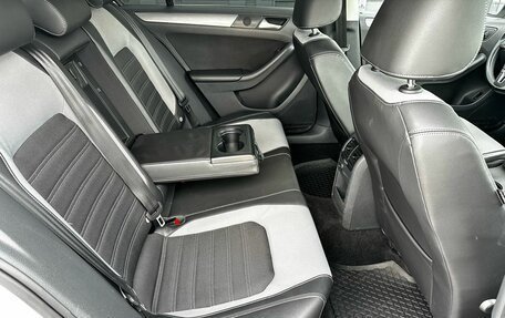 Volkswagen Jetta VI, 2013 год, 1 050 000 рублей, 26 фотография