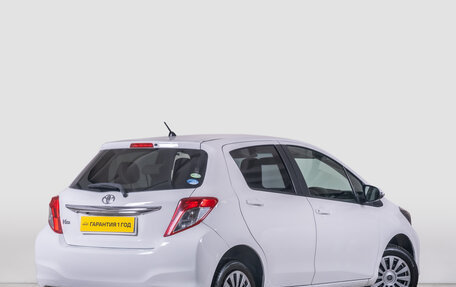 Toyota Vitz, 2013 год, 739 000 рублей, 6 фотография