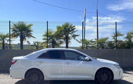 Toyota Camry, 2017 год, 2 390 000 рублей, 7 фотография