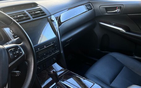 Toyota Camry, 2017 год, 2 390 000 рублей, 12 фотография