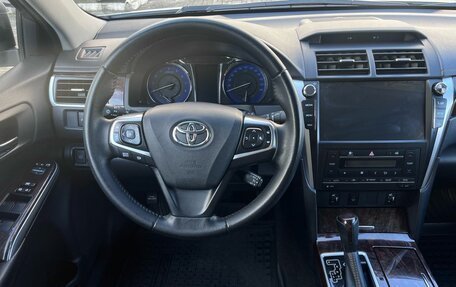 Toyota Camry, 2017 год, 2 390 000 рублей, 11 фотография