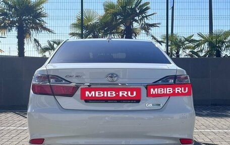 Toyota Camry, 2017 год, 2 390 000 рублей, 8 фотография