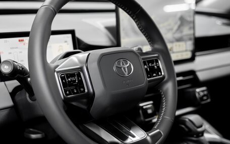 Toyota RAV4, 2026 год, 3 990 000 рублей, 12 фотография