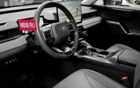 Toyota RAV4, 2026 год, 3 990 000 рублей, 10 фотография