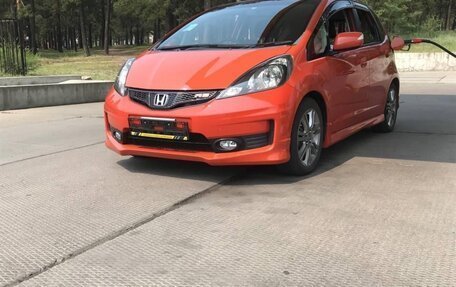 Honda Fit III, 2011 год, 1 080 000 рублей, 1 фотография