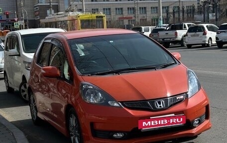 Honda Fit III, 2011 год, 1 080 000 рублей, 2 фотография
