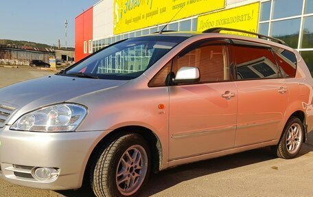 Toyota Avensis Verso I рестайлинг, 2003 год, 960 000 рублей, 1 фотография