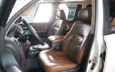 Toyota Land Cruiser 200, 2014 год, 4 449 000 рублей, 10 фотография