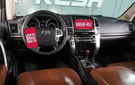 Toyota Land Cruiser 200, 2014 год, 4 449 000 рублей, 6 фотография