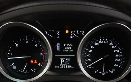 Toyota Land Cruiser 200, 2014 год, 4 449 000 рублей, 31 фотография