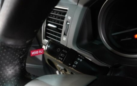 Toyota Land Cruiser 200, 2014 год, 4 449 000 рублей, 18 фотография