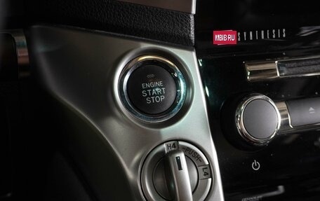 Toyota Land Cruiser 200, 2014 год, 4 449 000 рублей, 23 фотография