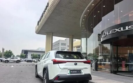 Lexus UX I, 2021 год, 2 070 000 рублей, 5 фотография