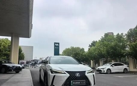 Lexus UX I, 2021 год, 2 070 000 рублей, 2 фотография