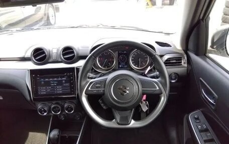 Suzuki Swift V, 2016 год, 987 000 рублей, 11 фотография