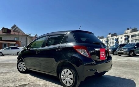 Toyota Vitz, 2012 год, 590 000 рублей, 4 фотография