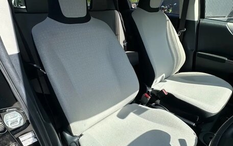 Toyota Vitz, 2012 год, 590 000 рублей, 14 фотография